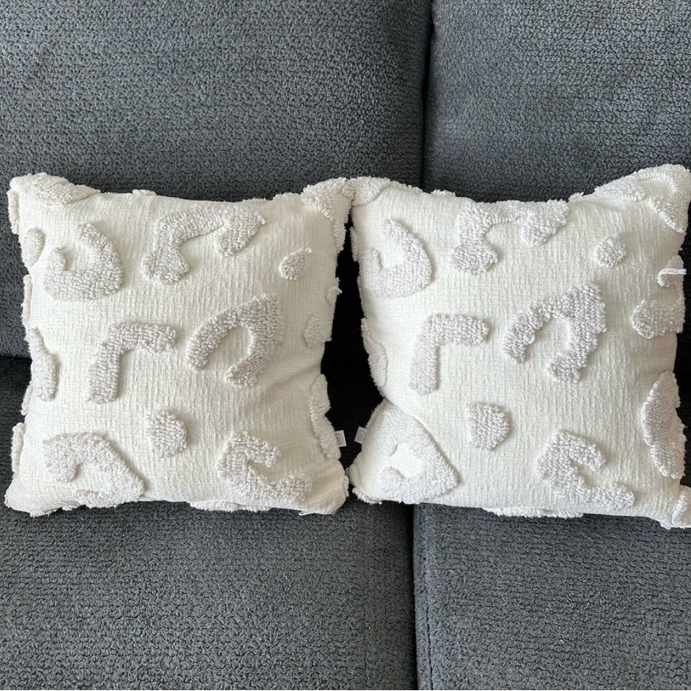 Textured Leopard White Throw Pillows